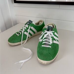 Men Adidas Green Suede Low-Top Sneakers with White Stripes